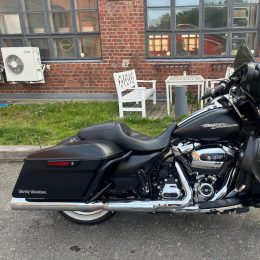 Harley-Davidson FLHXS 107 2017 H.21650€ myyty!!